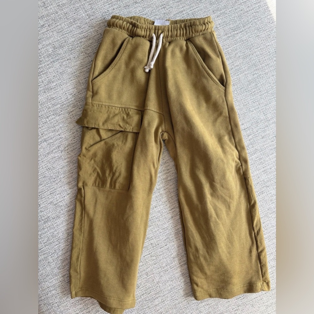 05. Zara yellow jogger-style pants